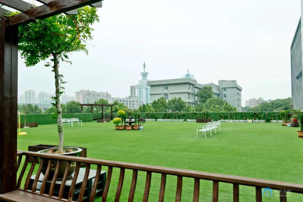 武昌翠柳康居養老院